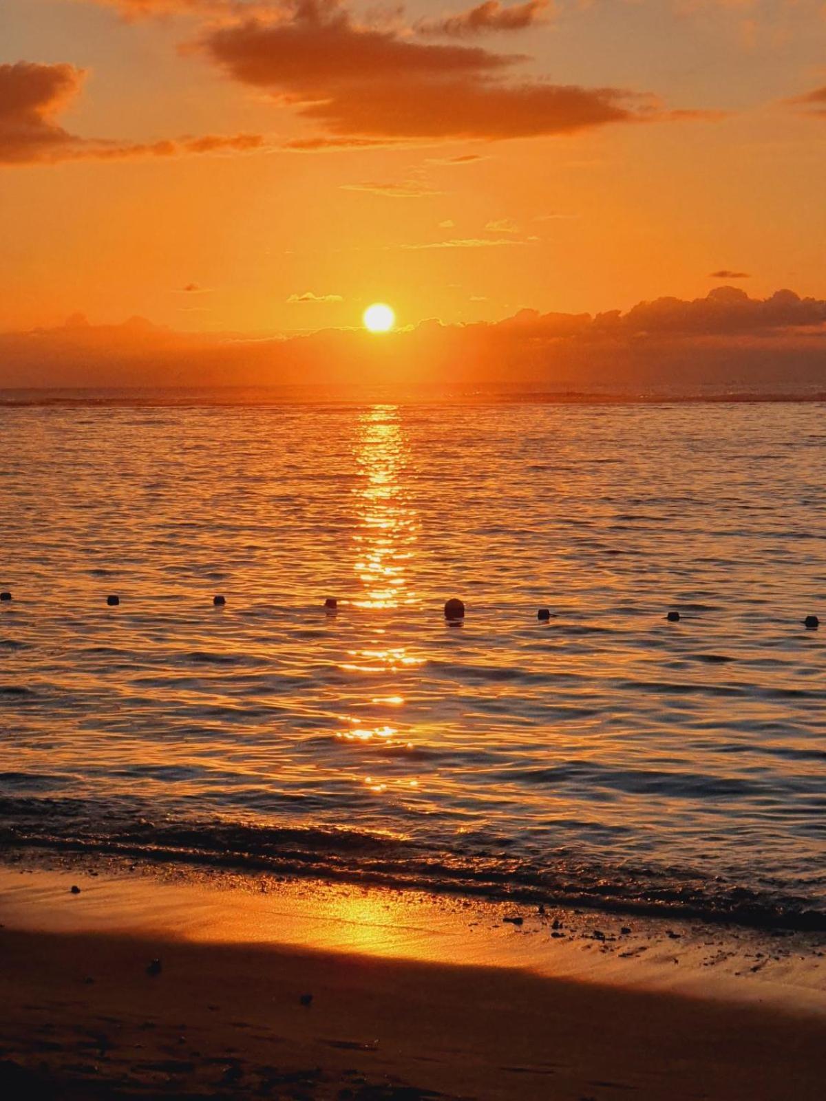 Sunsetview Beach Apartment Flic-en-Flacq Buitenkant foto